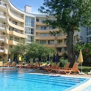 Yassen Village Aparthotel